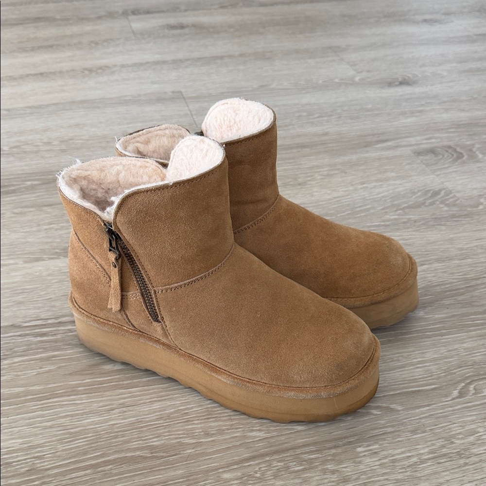 Bearpaw ankle platform booties w/ zipper